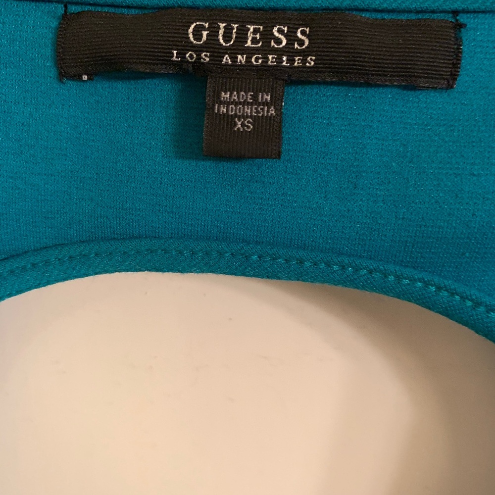 Guess - sexy top - size XS